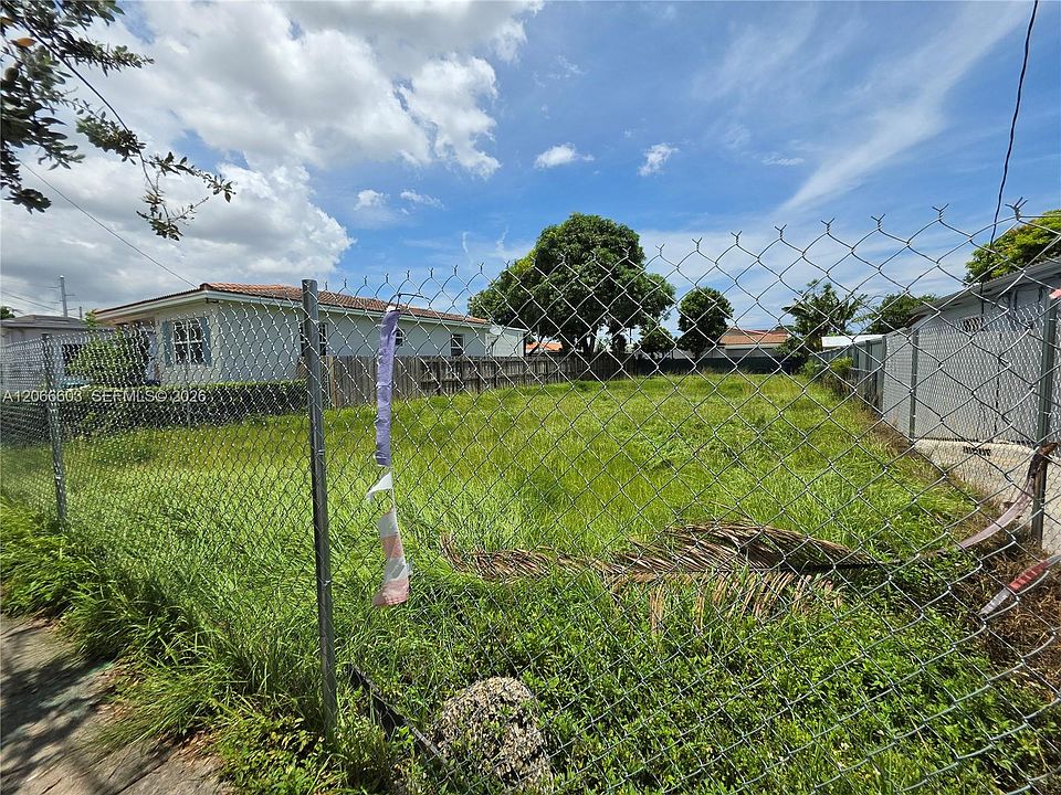 2nd image of 231 NW 62nd Ave
