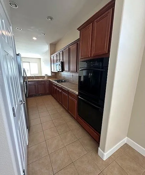 5759 Desert Mirage Dr — Photo 6