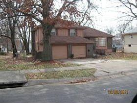 1st image of 7613 E 119th St