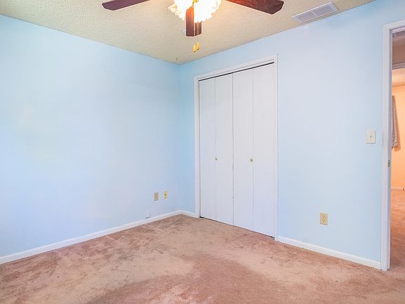 5th image of 311 Holladay Dr