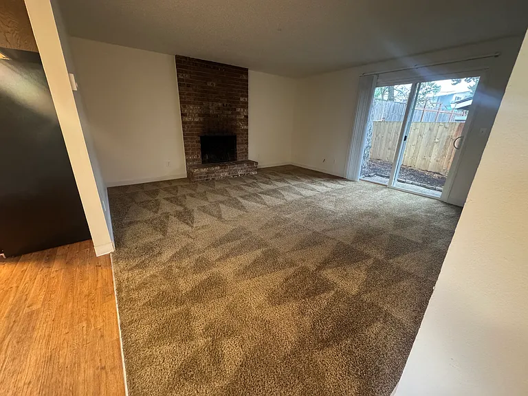 7231 Los Verdes Dr #9 — Photo 6