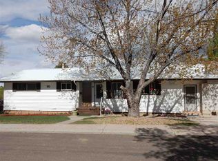 90 Manhattan Loop, Los Alamos, NM 87544