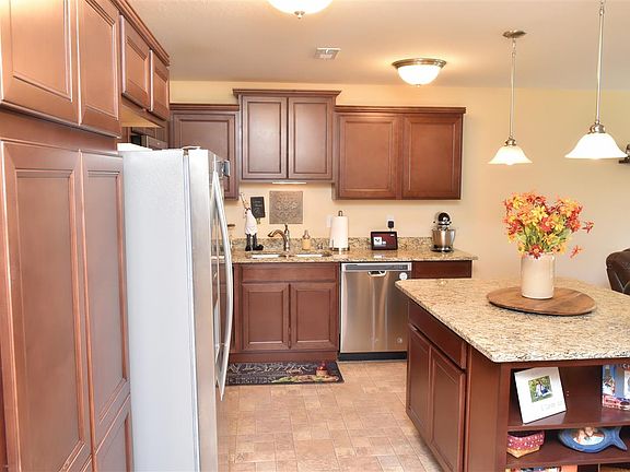 5th image of 2491 Rolling Hills Dr
