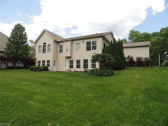 3rd image of 407 Starr Line Dr