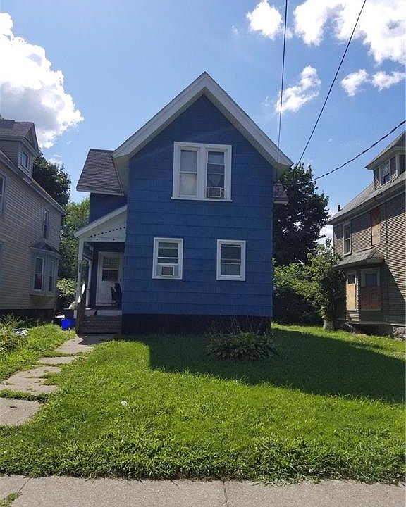 1st image of 122 Dearborn Pl
