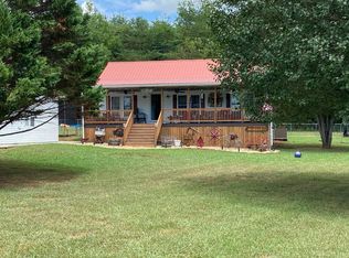 791 Old State Rd, Tellico Plains, TN 37385