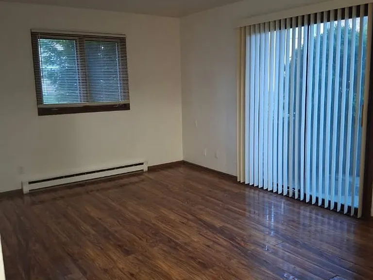 4425 Trevor Cir — Photo 5