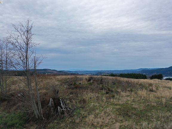 3rd image of 4 Hagen Rd