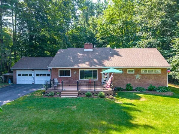 6 Pinewood Court, Burnt Hills, NY 12027
