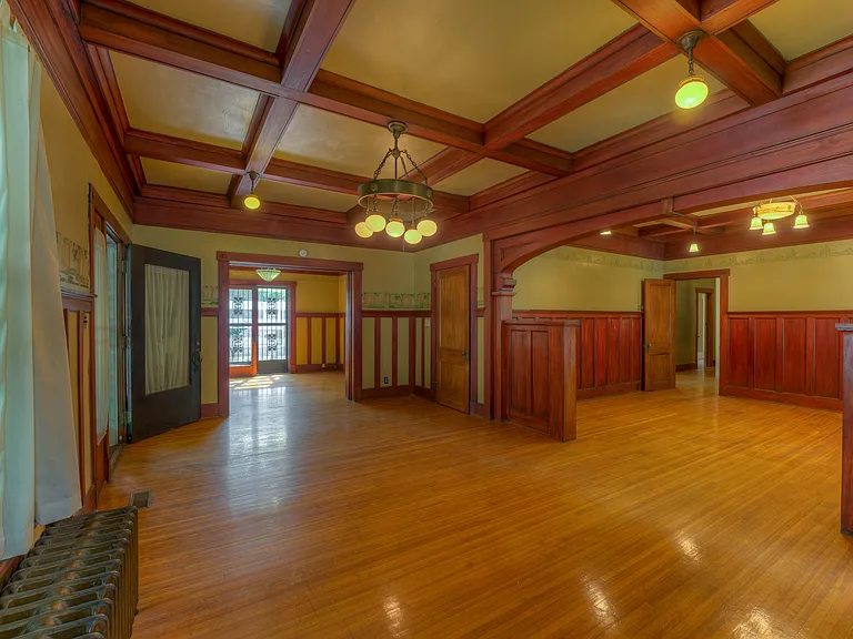 1195 Dorothy Pl — Photo 3