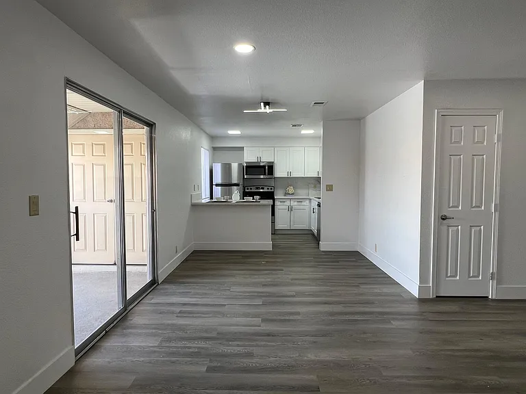 5080 Indian River Dr #360 — Photo 4