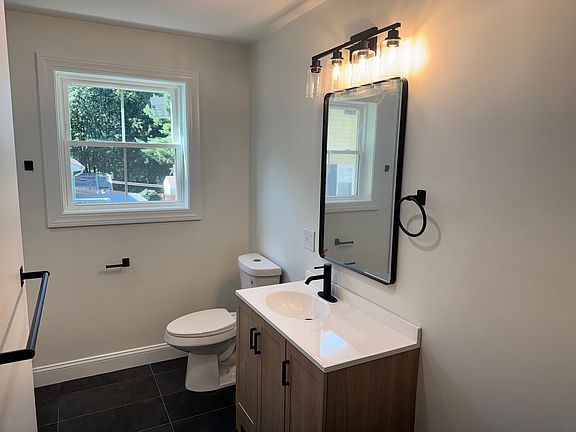 4th image of 11 Brinkley St #1