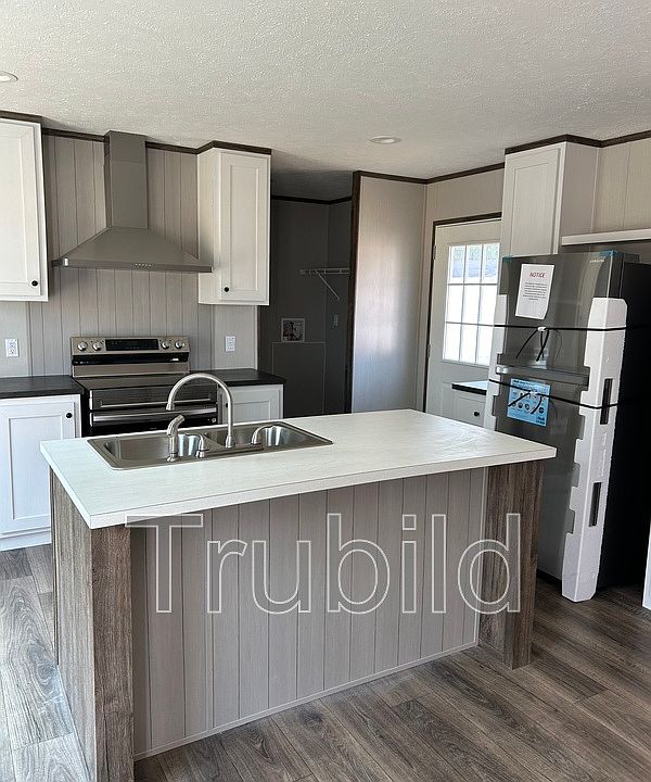 2nd image of 16A Somerset Dr