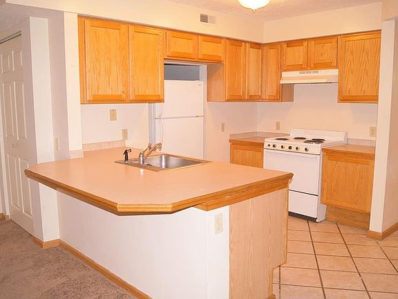 4th image of 1352 & 1354 Sparhawk Ave