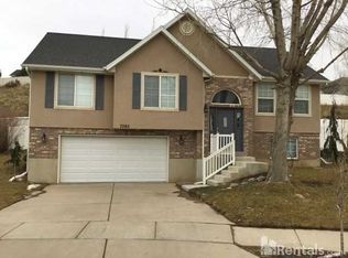 7585 S Pine Cv, South Weber, UT 84405