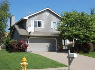 1008 Leprechaun Ln, Papillion, NE 68046
