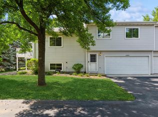 15598 Cornell Trl APT B, Rosemount, MN 55068