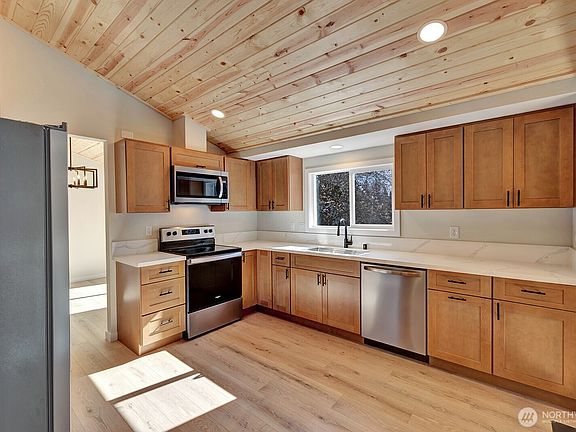 4th image of 13409 SE 187th Place