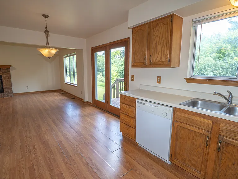 42091 Greenwood Dr — Photo 11