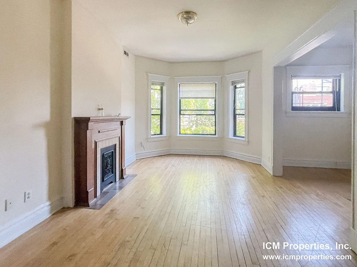 Building Photo - 839 W Lill Ave #2