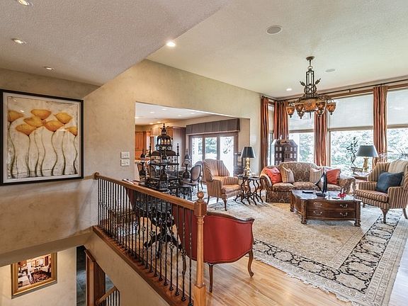 3rd image of 1113 Glen Oaks Dr