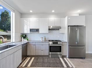 1306 NW 67th St, Seattle, WA 98117