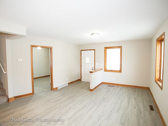 5th image of 115 Fremont St