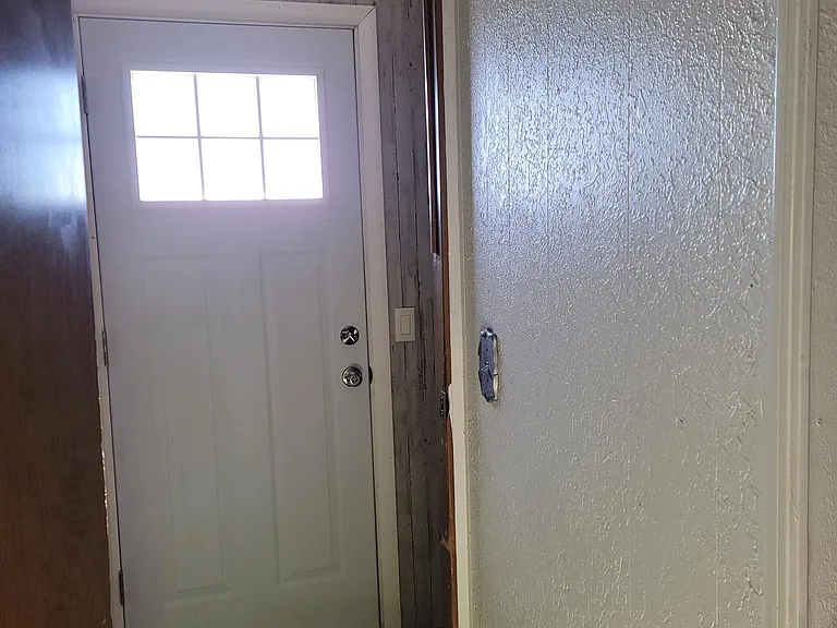 10977 N Log Rd — Photo 13