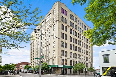 Sold by Avenue Sotheby's International Realty