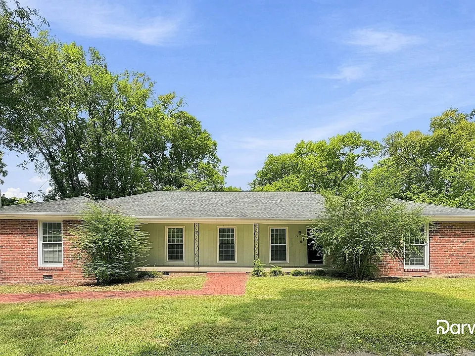 570 Hawkins Dr