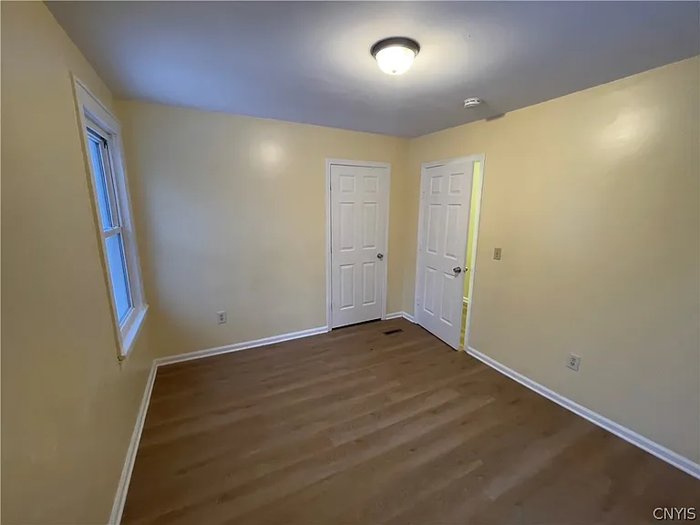 318 Kellog St — Photo 16