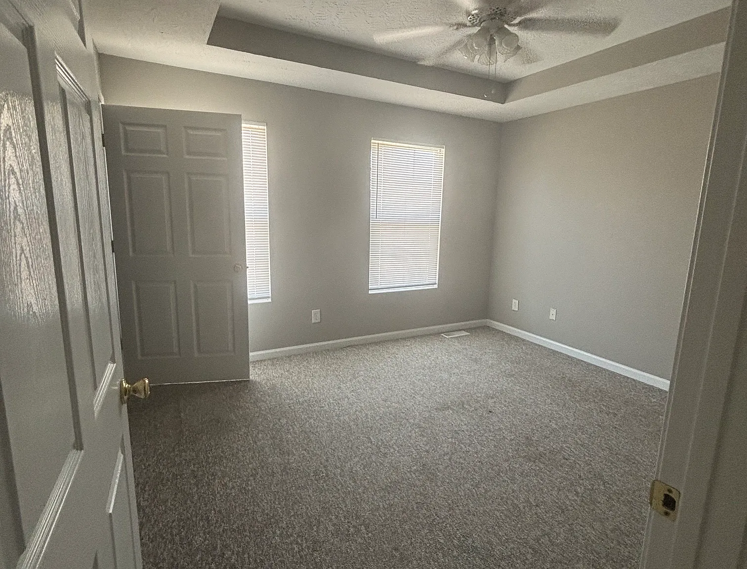 2 bed, 1.5 bath, $850 — Photo 4