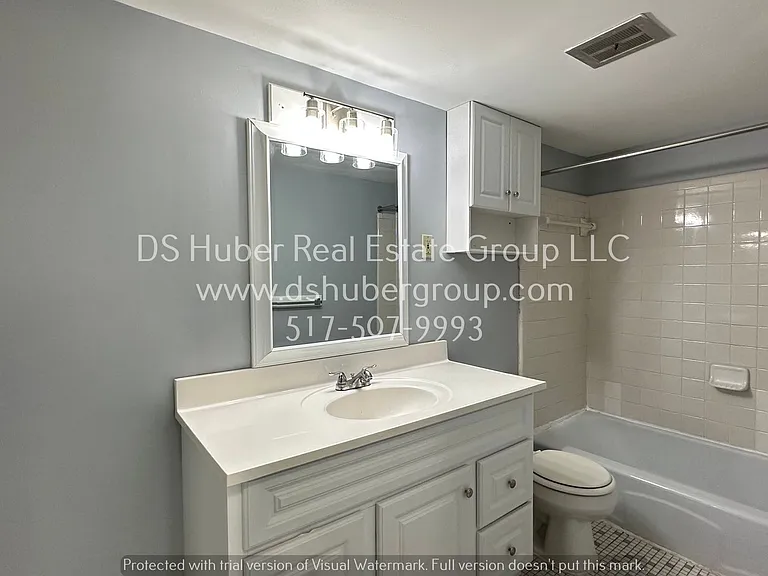 1418 Vine St #5 — Photo 9