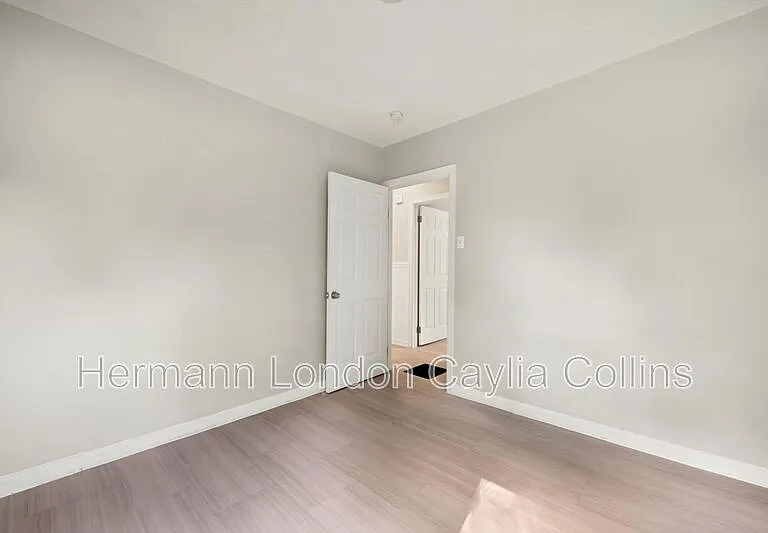 10117 Count Dr — Photo 18