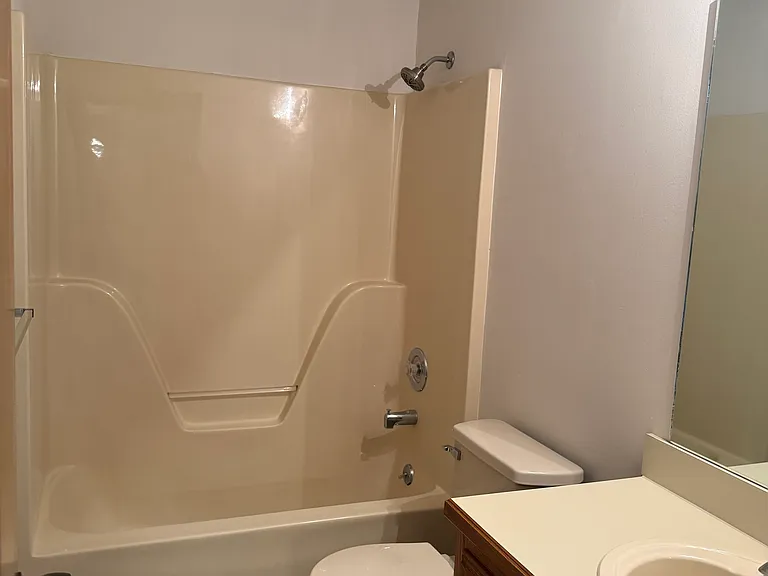 4241 S Broadway Ave #4241 — Photo 4