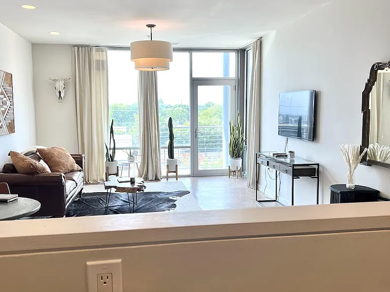 926 Woodland St #211 — Photo 6
