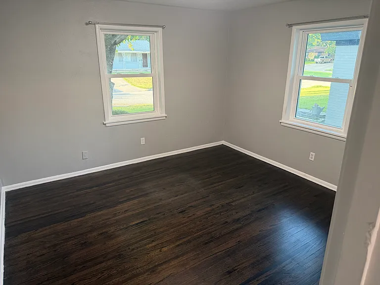 5409 Fursman Ave — Photo 14