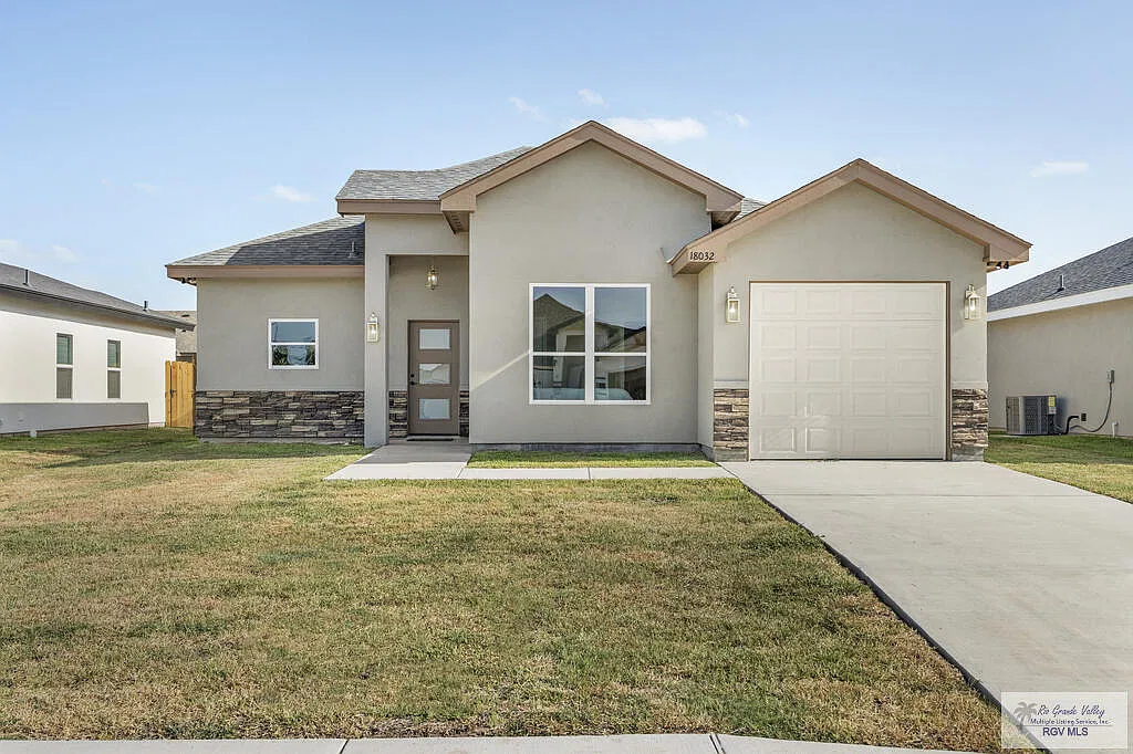 3 bed, 2.0 bath, 1225 sqft, $1,850 — Photo 1