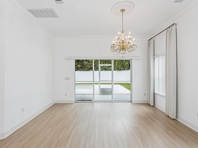 5930 Hermitage Dr — Photo 12