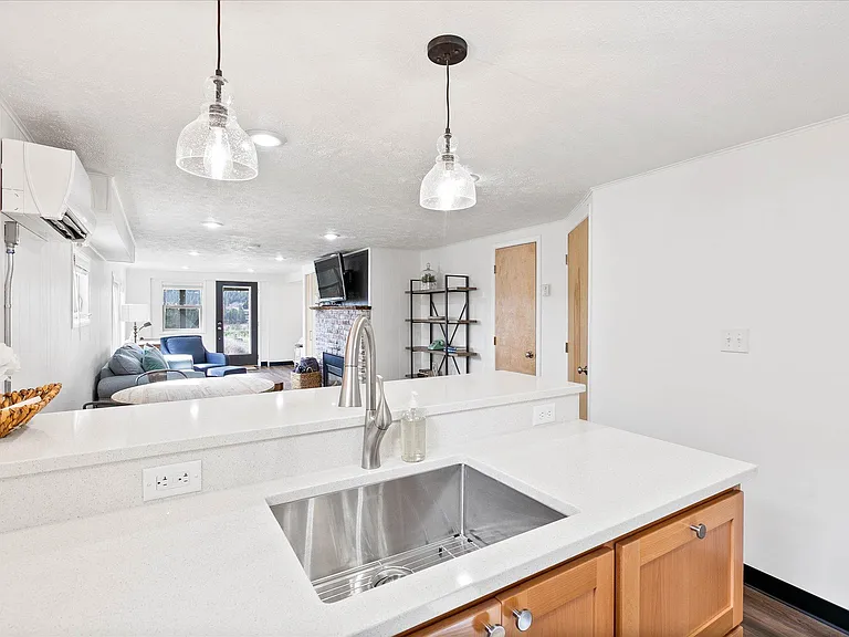 1208 S Elm St #A — Photo 19
