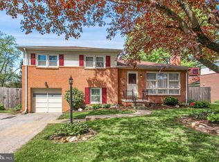 308 Lyndhurst Rd, York, PA 17402