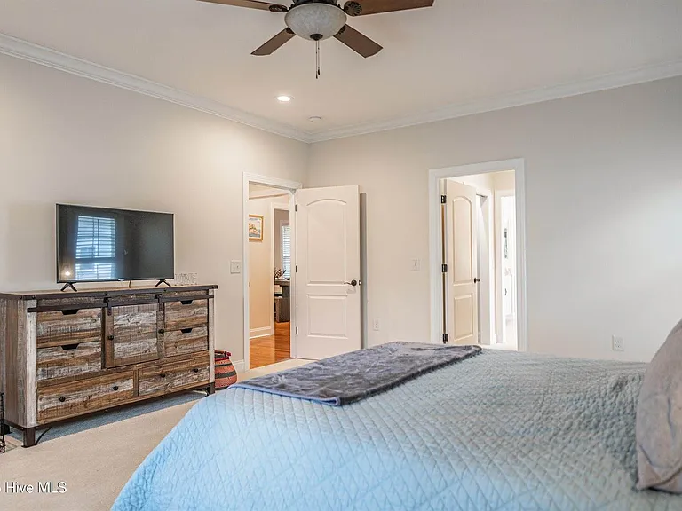 201 Sundew Ct — Photo 30