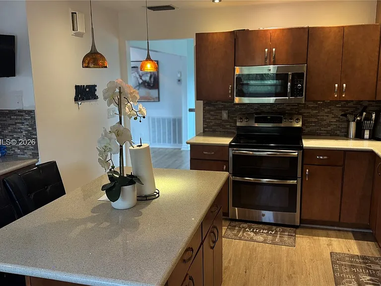 4905 Bayberry Ln — Photo 14