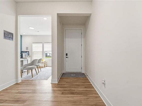 3rd image of 1834 Woodward Cir