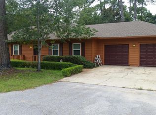 395 E Pine St, Mary Esther, FL 32569