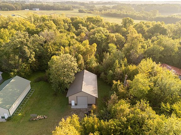 3rd image of Smith Lake Rd SE