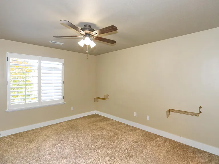 2088 S Orchard Dr — Photo 11