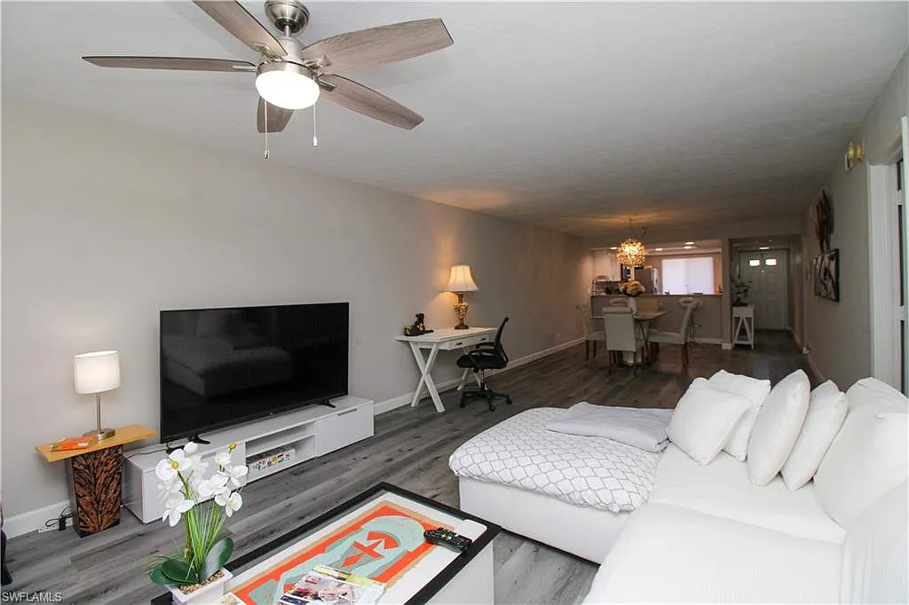 2 bed, 2.0 bath, 1246 sqft, $3,200 — Photo 1