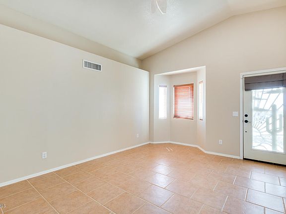 4th image of 15372 W Belmont Dr
