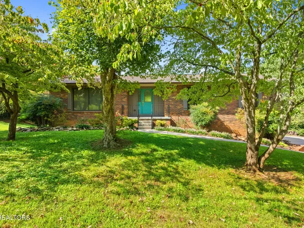 406 Farmer Hollow Rd, Clinton, TN 37716